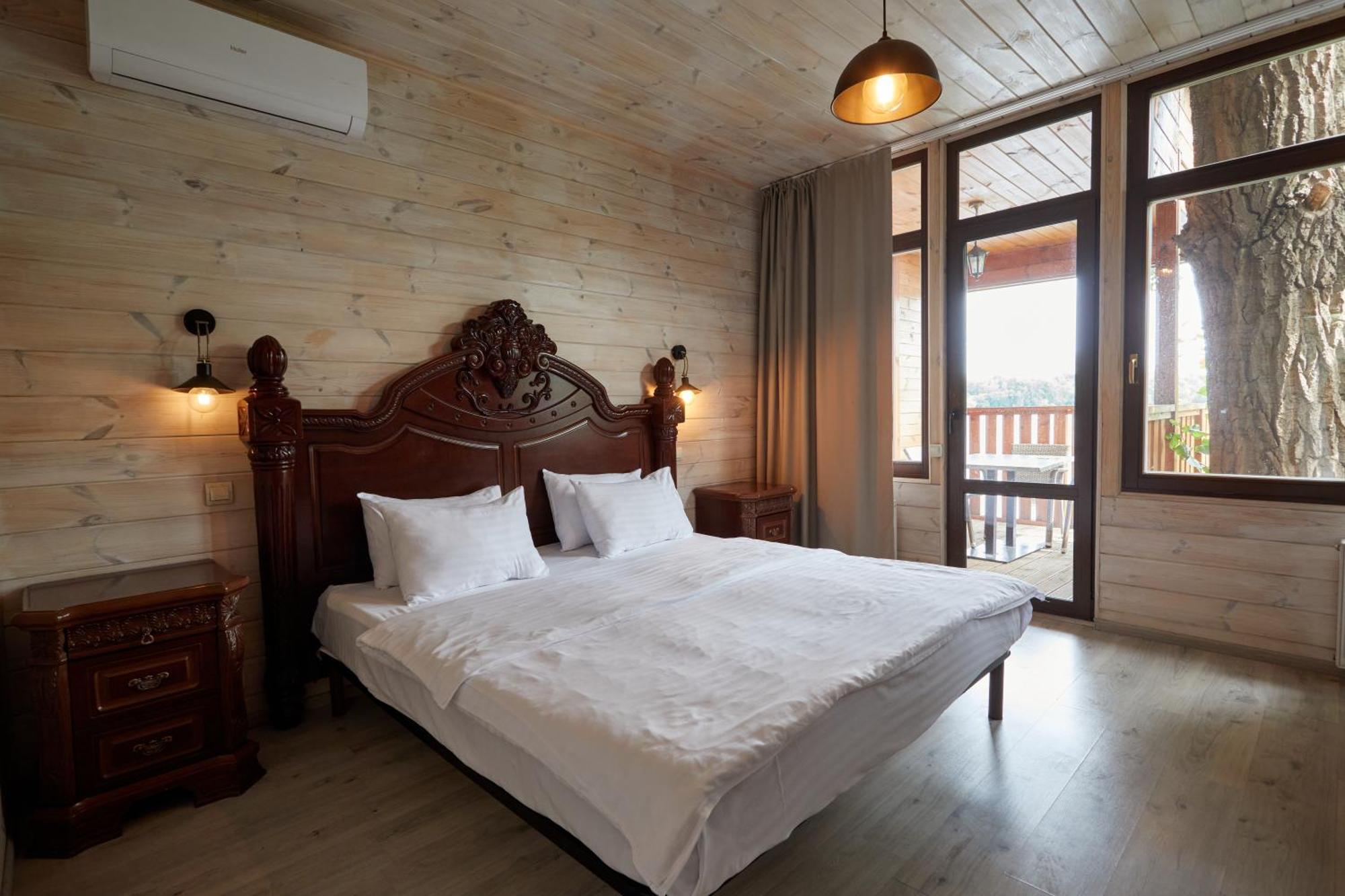 Hotel Fregat Kyiv Exterior photo